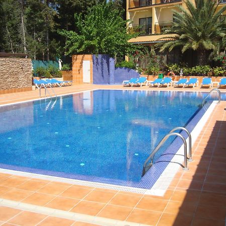 Hotel Univers Roses Dış mekan fotoğraf