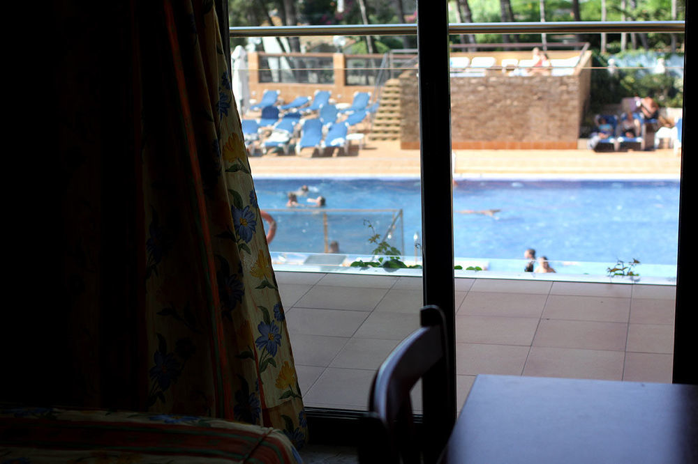 Hotel Univers Roses Dış mekan fotoğraf