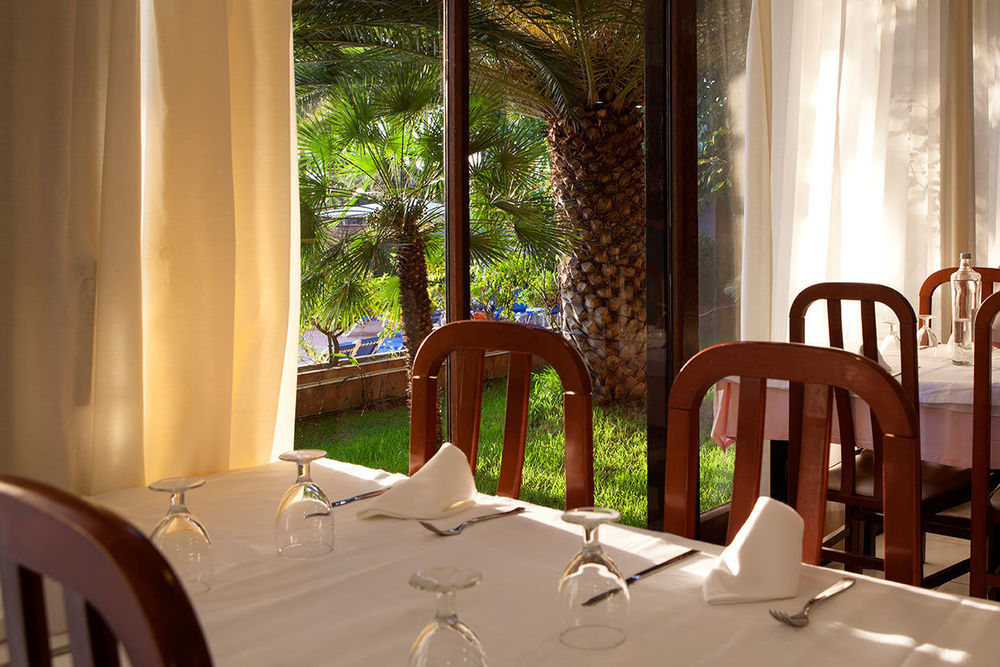 Hotel Univers Roses Dış mekan fotoğraf