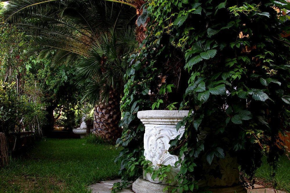 Hotel Univers Roses Dış mekan fotoğraf