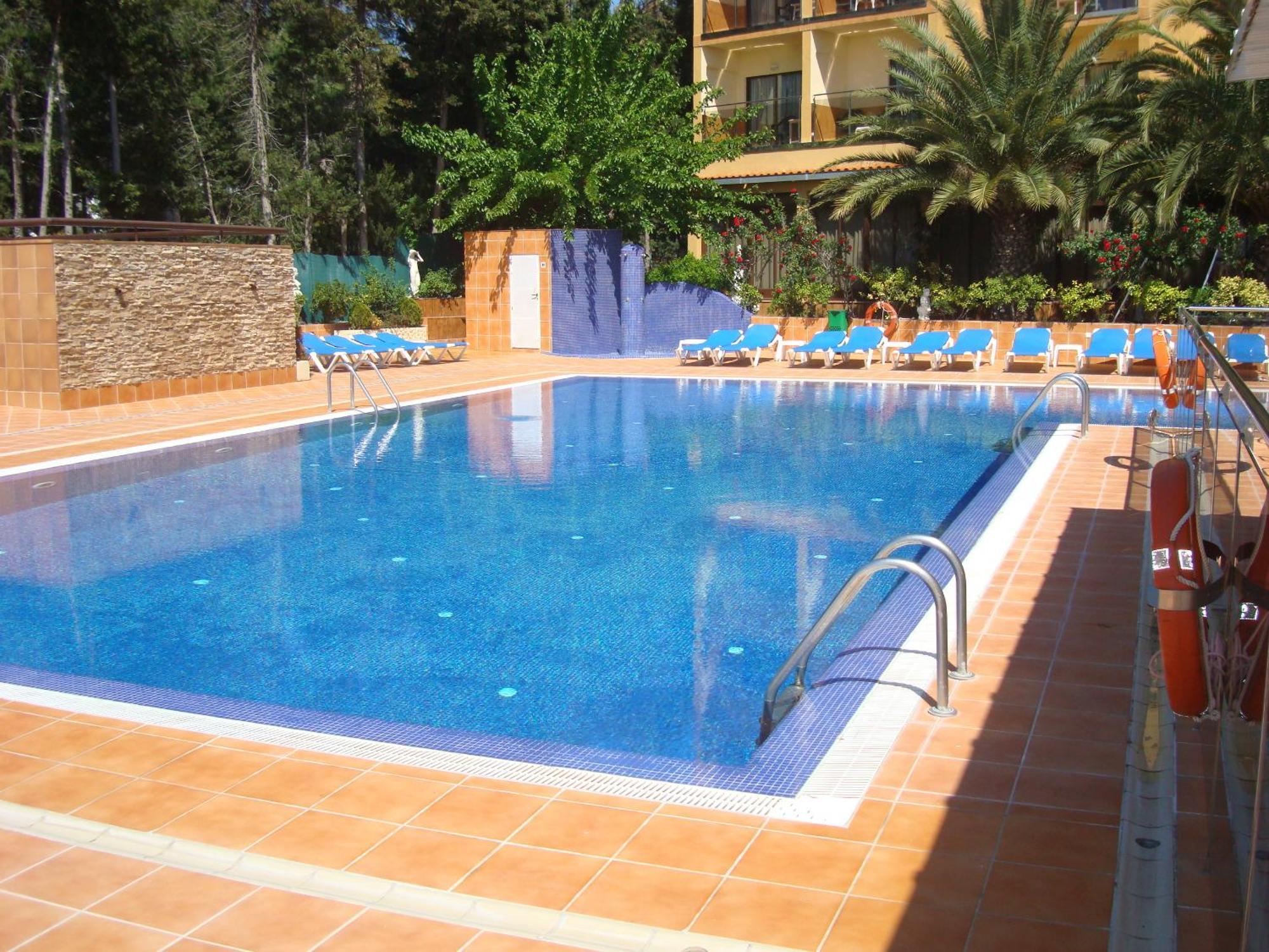 Hotel Univers Roses Dış mekan fotoğraf