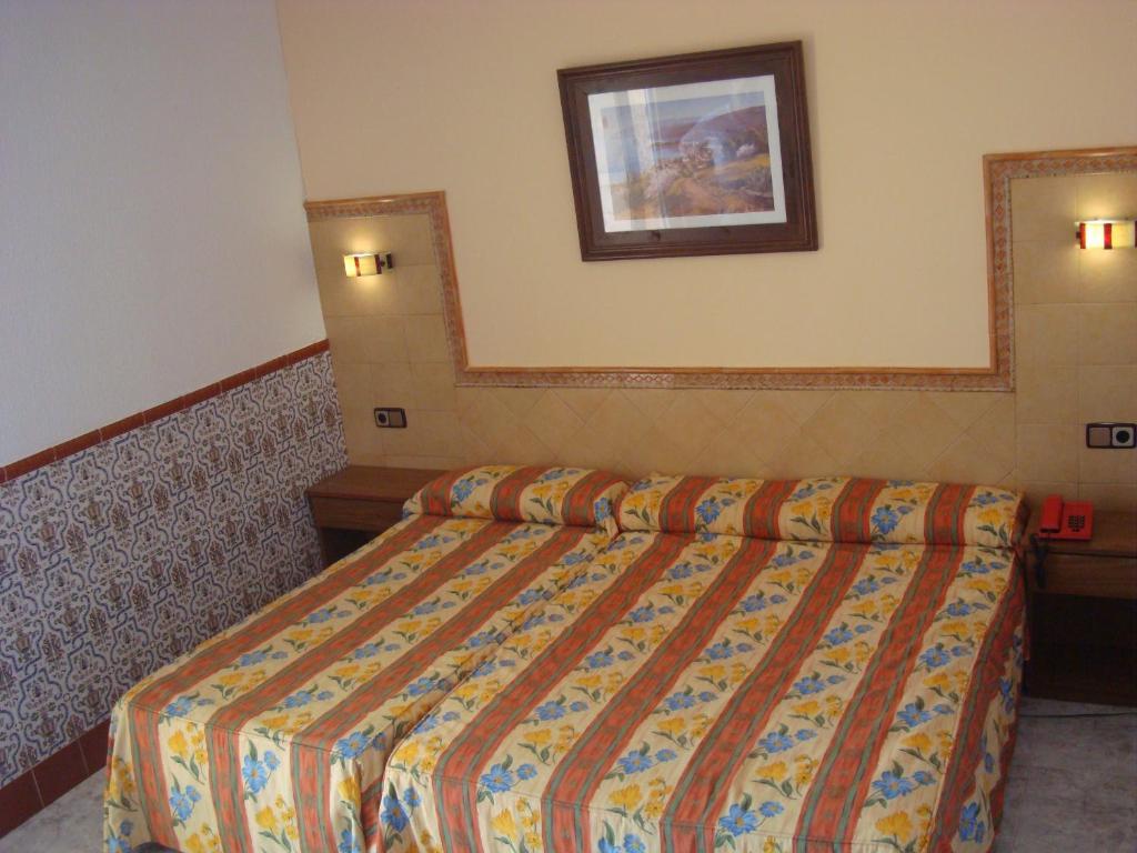 Hotel Univers Roses Oda fotoğraf