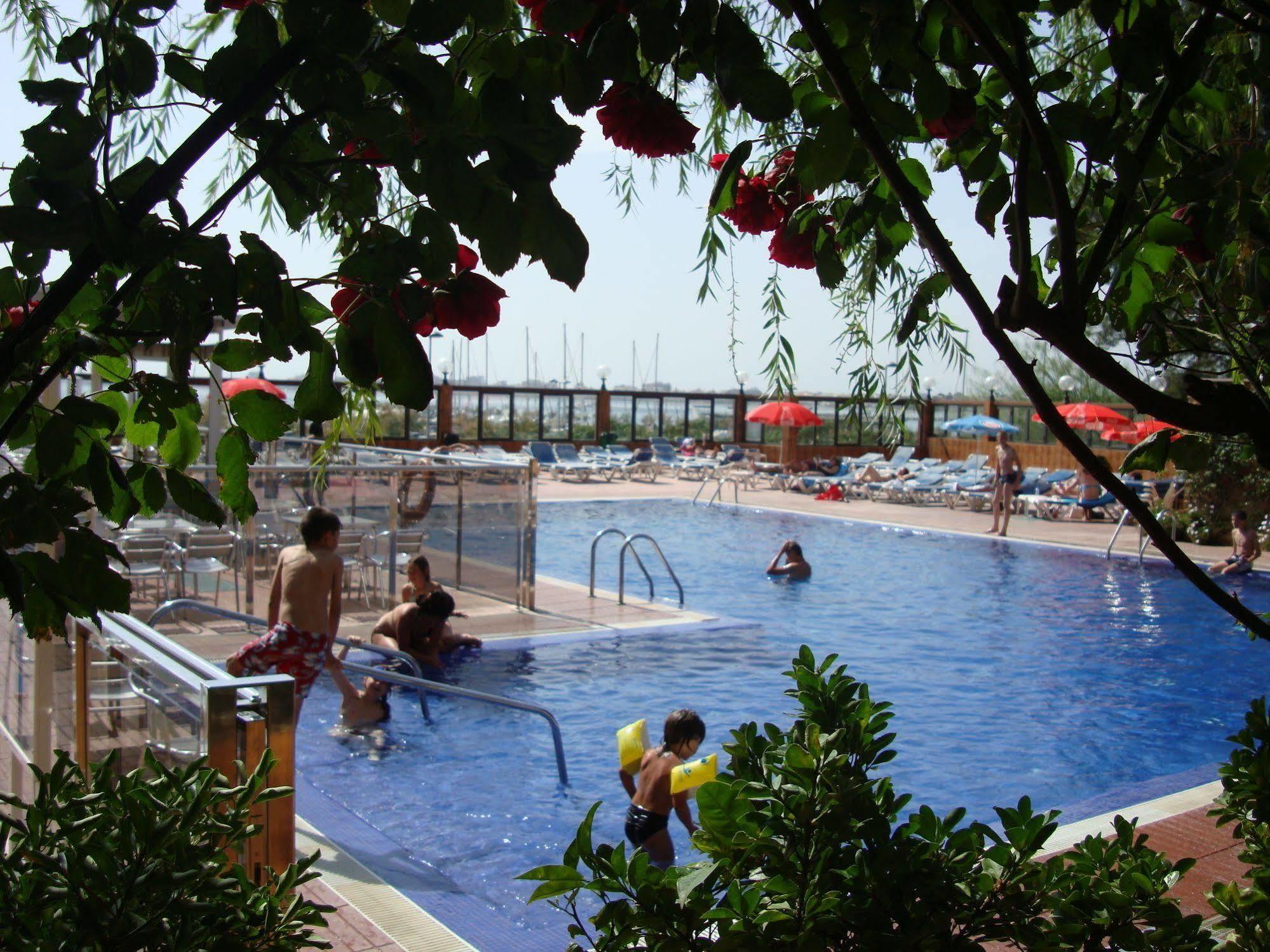 Hotel Univers Roses Dış mekan fotoğraf